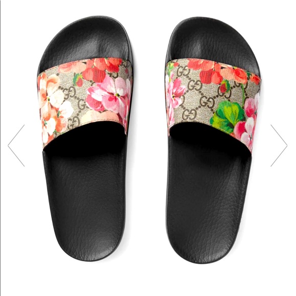 Gucci Shoes - GUCCI GG Blooms Supreme floral slide sandal